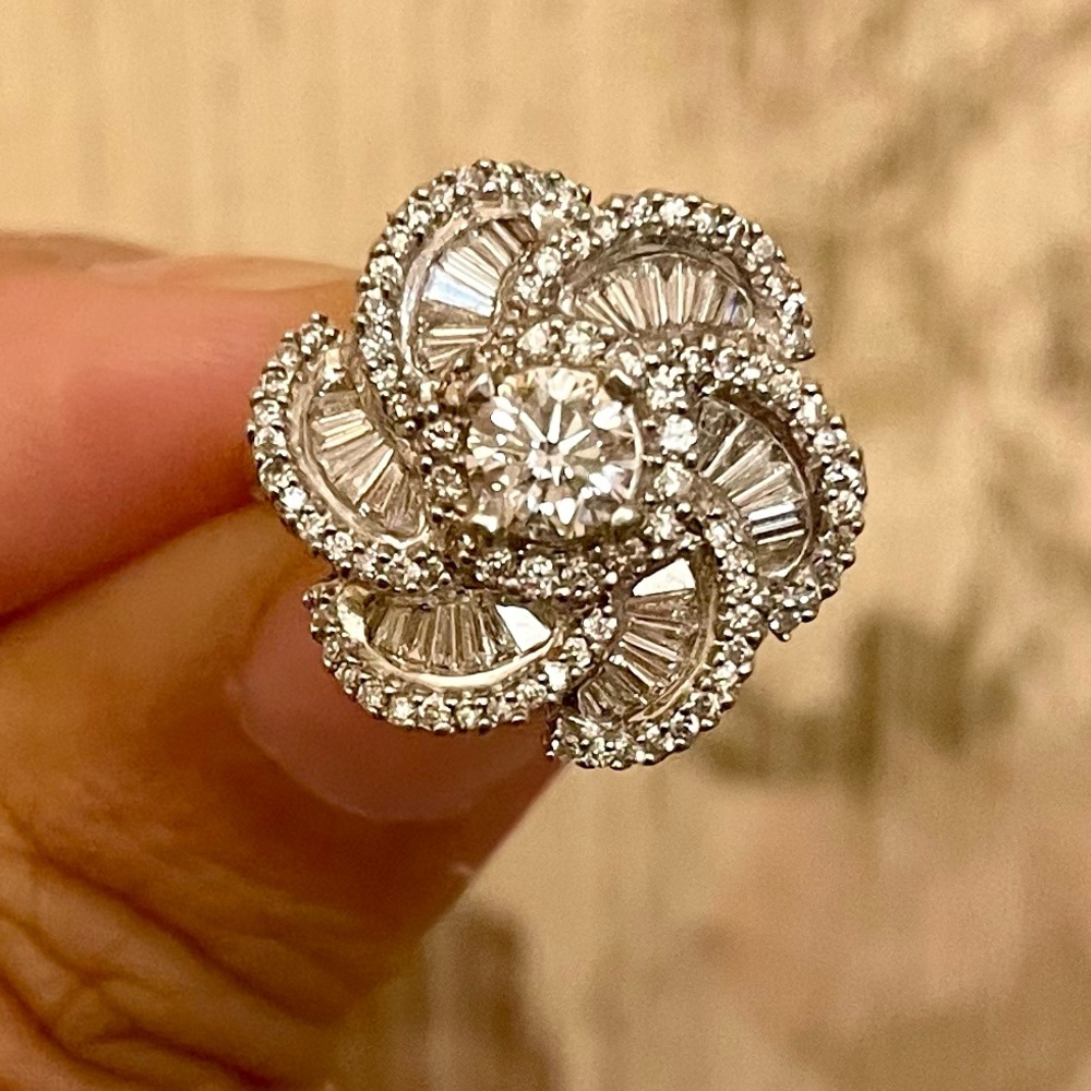 14k 18k white gold over 3.5ctw diamond flower swirl ring